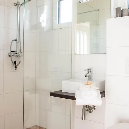 Casa de Férias Haus-christina-doppelhaushaelfte *