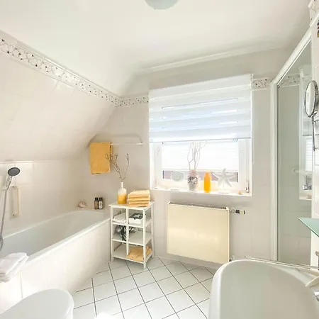 Haus-christina-doppelhaushaelfte Casa de Férias Wenningstedt-Braderup